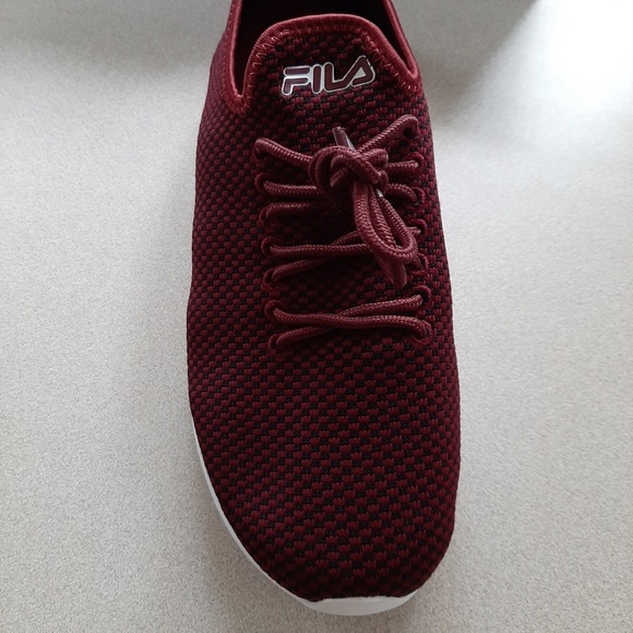 FILA Burgundy running shoes - Picture 4 of 8